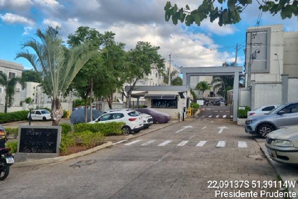 Vende-se em Presidente Prudente-SP  apto, 82.80 de área total, 39.30 de área privativa,  2_qto(s), a.serv, WC, 1_sala(s), cozinha, 1_vaga(s) de garagem.