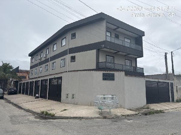 Vende-se em Praia Grande-SP  Casa, 65.09 de área total, 54.77 de área privativa, 61.44 de área do terreno,  2_qto(s), a.serv, WC, 1_sala(s), 1 lavabo(s), cozinha, 1_vaga(s) de garagem.