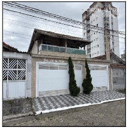 Vende-se em Praia Grande-SP  Casa, 73.71 de área privativa, 87.77 de área do terreno.