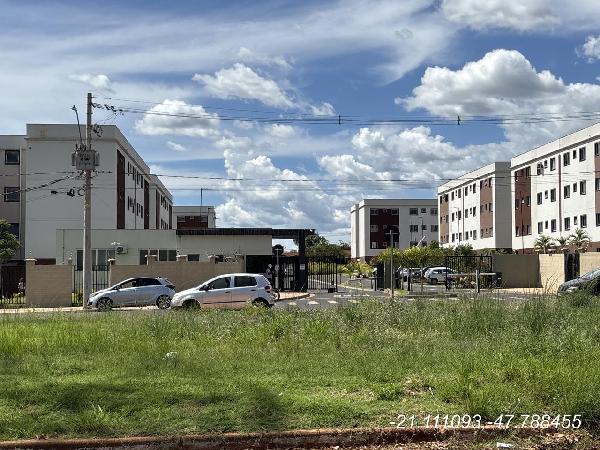 Vende-se em Ribeirao Preto-SP  apto, 104.17 de área total, 42.81 de área privativa,  2_qto(s), a.serv, WC, 1_sala(s), cozinha, 1_vaga(s) de garagem.
