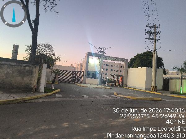 Vende-se em Pindamonhangaba-SP  apto, 88.07 de área total, 39.30 de área privativa,  2_qto(s), WC, 1_sala(s), cozinha, 1_vaga(s) de garagem.