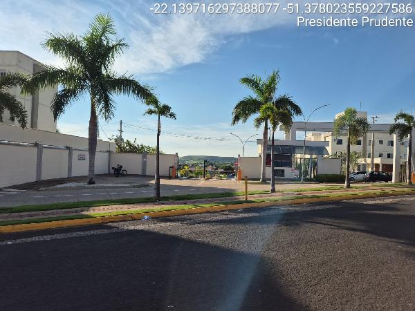 Vende-se em Presidente Prudente-SP  apto, 81.45 de área total, 39.30 de área privativa,  2_qto(s), a.serv, WC, 1_sala(s), cozinha, 1_vaga(s) de garagem.
