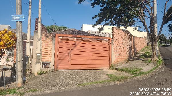 Vende-se em Piracicaba-SP  Casa, 60.00 de área total, 60.00 de área privativa, 347.90 de área do terreno,  2_qto(s), a.serv, WC, 1_sala(s), cozinha.
