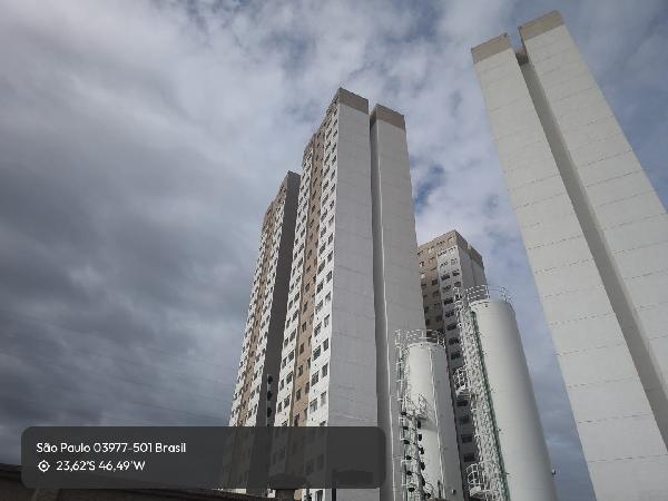 Vende-se em Sao Paulo-SP  apto, 54.55 de área total, 35.03 de área privativa,  2_qto(s), WC, 1_sala(s), cozinha.