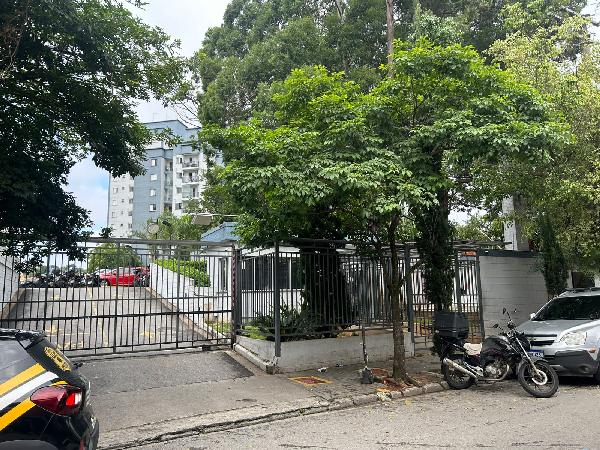 Vende-se em Sao Paulo-SP  apto, 92.56 de área total, 47.50 de área privativa,  2_qto(s), a.serv, WC, 1_sala(s), cozinha, 1_vaga(s) de garagem.