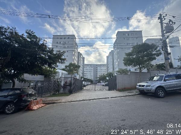 Vende-se em Sao Paulo-SP  apto, 48.54 de área total, 40.20 de área privativa,  2_qto(s), WC, 1_sala(s), cozinha.
