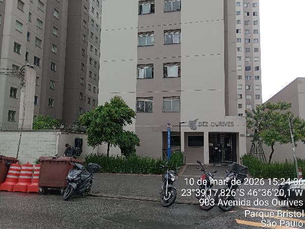 Vende-se em Sao Paulo-SP  apto, 60.05 de área total, 37.40 de área privativa,  2_qto(s), WC, 1_sala(s), cozinha.
