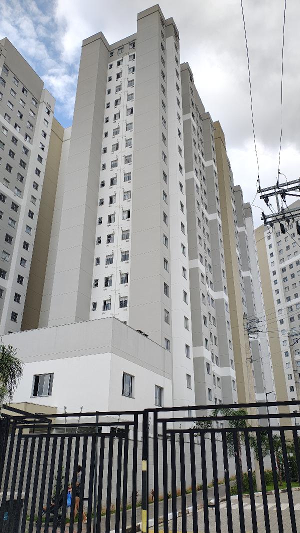Vende-se em Sao Paulo-SP  apto, 53.49 de área total, 35.51 de área privativa,  2_qto(s), a.serv, WC, 1_sala(s), cozinha.