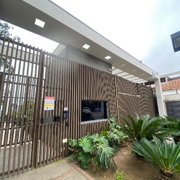 Vende-se em Sao Paulo-SP  apto, 59.10 de área total, 41.79 de área privativa,  2_qto(s), a.serv, WC, 1_sala(s), cozinha.