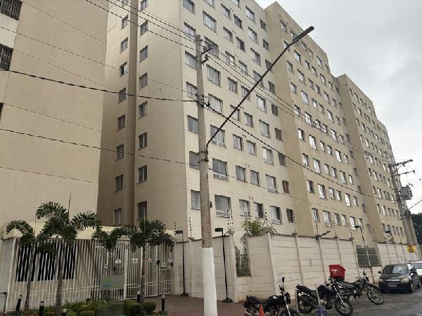 Vende-se em Sao Paulo-SP  apto, 82.53 de área total, 40.88 de área privativa,  2_qto(s), a.serv, WC, 1_sala(s), cozinha, 1_vaga(s) de garagem.