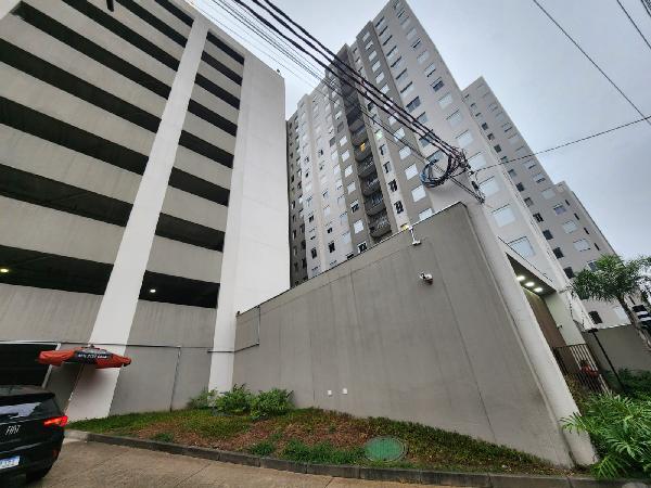 Vende-se em Sao Paulo-SP  apto, 54.52 de área total, 38.57 de área privativa,  2_qto(s), WC, 1_sala(s), cozinha.