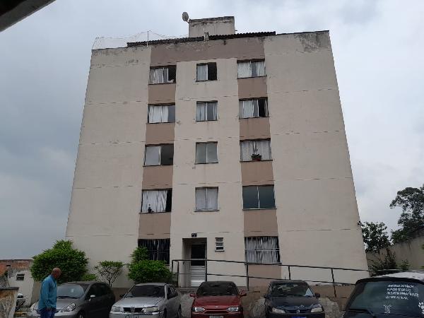 Vende-se em Sao Paulo-SP  apto, 102.15 de área total, 92.21 de área privativa,  3_qto(s), a.serv, WC, 2_sala(s), 1 lavabo(s), cozinha.