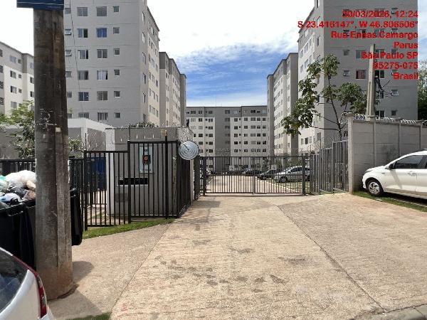 Vende-se em Sao Paulo-SP  apto, 65.07 de área total, 40.20 de área privativa,  2_qto(s), a.serv, WC, 1_sala(s), cozinha.