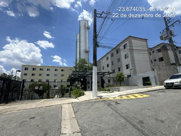 Vende-se em Sao Paulo-SP  apto, 77.98 de área total, 38.72 de área privativa,  2_qto(s), a.serv, WC, 1_sala(s), cozinha.