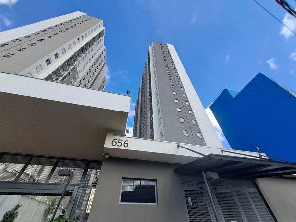 Vende-se em Sao Paulo-SP  apto, 51.61 de área total, 37.22 de área privativa,  2_qto(s), a.serv, WC, 1_sala(s), cozinha.