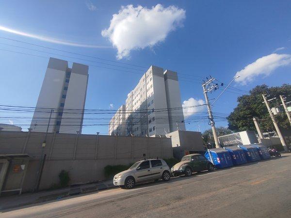 Vende-se em Sao Paulo-SP  apto, 50.76 de área total, 31.42 de área privativa,  2_qto(s), WC, 1_sala(s), cozinha.