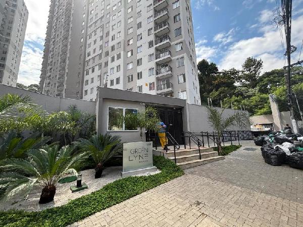 Vende-se em Sao Paulo-SP  apto, 53.63 de área total, 39.18 de área privativa,  2_qto(s), WC, 1_sala(s), cozinha.