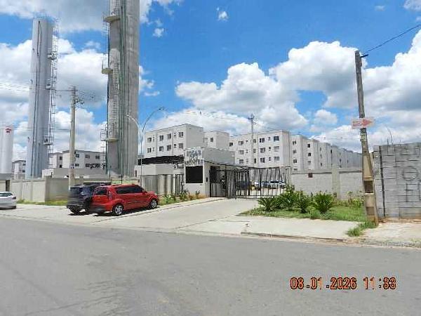 Vende-se em Suzano-SP  apto, 105.80 de área total, 40.82 de área privativa,  2_qto(s), WC, 1_sala(s), cozinha, 1_vaga(s) de garagem.