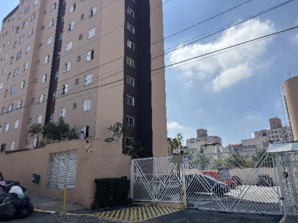Vende-se em Sao Paulo-SP  apto, 58.53 de área total, 47.04 de área privativa, 0.00 de área do terreno.