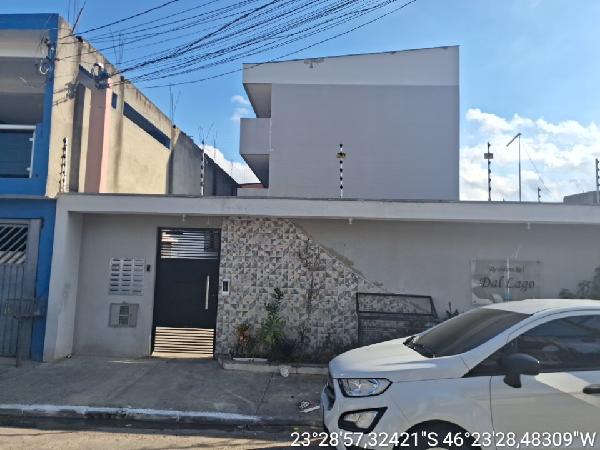 Vende-se em Sao Paulo-SP  apto, 49.97 de área total, 27.84 de área privativa,  2_qto(s), a.serv, WC, 1_sala(s), cozinha.