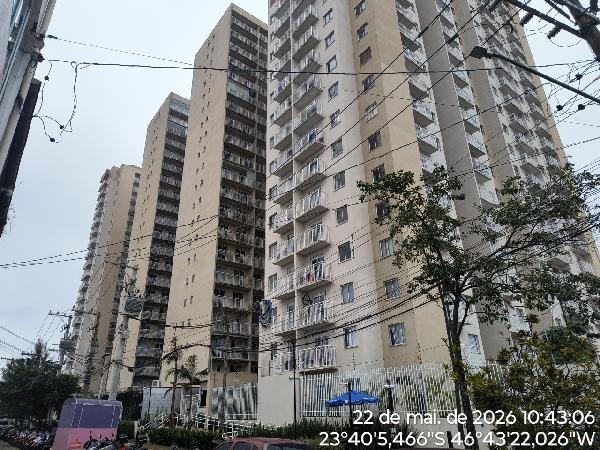 Vende-se em Sao Paulo-SP  apto, 37.03 de área total, 27.61 de área privativa,  1_qto(s), WC, 1_sala(s), cozinha.