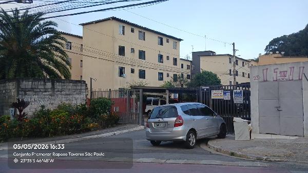 Vende-se em Sao Paulo-SP  apto, 48.42 de área total, 42.26 de área privativa,  2_qto(s), WC, 1_sala(s), cozinha.