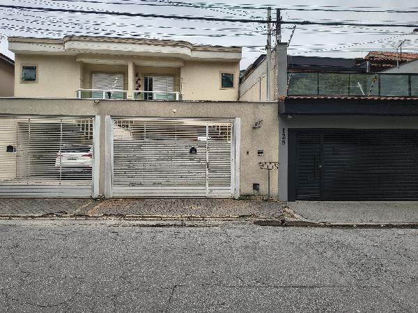 Vende-se em Sao Paulo-SP  Casa, 149.43 de área total, 149.43 de área privativa, 125.00 de área do terreno.