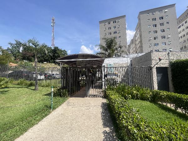 Vende-se em Sao Paulo-SP  apto, 69.25 de área total, 41.56 de área privativa,  2_qto(s), a.serv, WC, 1_sala(s), cozinha, 1_vaga(s) de garagem.