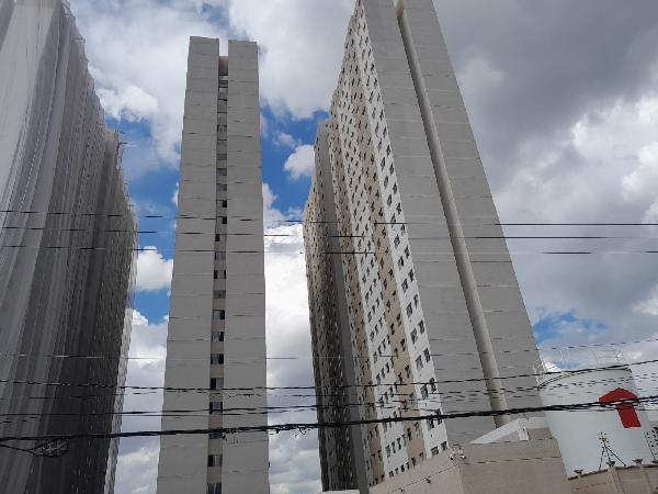 Vende-se em Sao Paulo-SP  apto, 50.11 de área total, 32.89 de área privativa,  2_qto(s), a.serv, WC, 1_sala(s), cozinha.