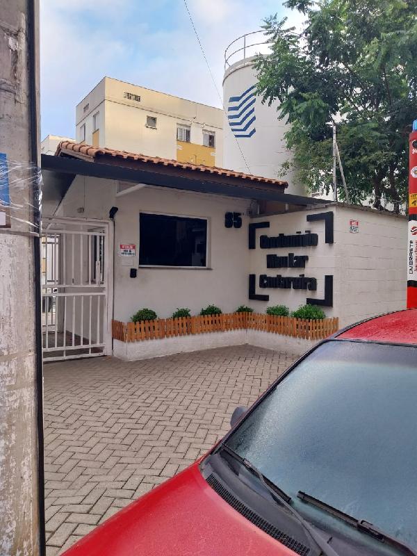Vende-se em Sao Paulo-SP  apto, 89.38 de área total, 45.62 de área privativa,  2_qto(s), WC, 1_sala(s), cozinha.