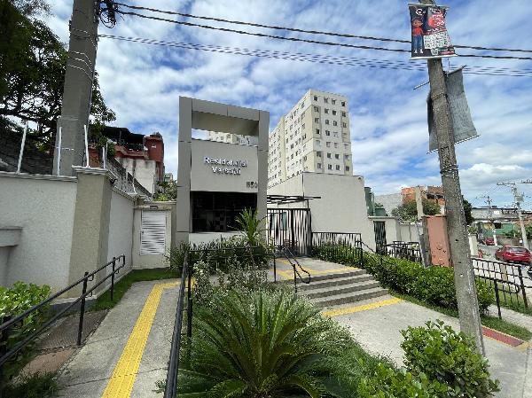 Vende-se em Sao Paulo-SP  apto, 61.72 de área total, 34.72 de área privativa,  2_qto(s), a.serv, WC, 1_sala(s), cozinha.