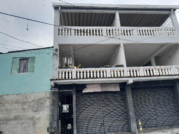 Vende-se em Sao Paulo-SP  Casa, 300.00 de área total, 300.00 de área privativa, 200.00 de área do terreno, 2_vaga(s) de garagem.