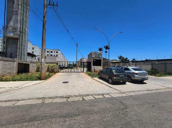 Vende-se em Suzano-SP  apto, 105.79 de área total, 40.82 de área privativa,  2_qto(s), a.serv, WC, 1_sala(s), cozinha, 1_vaga(s) de garagem.