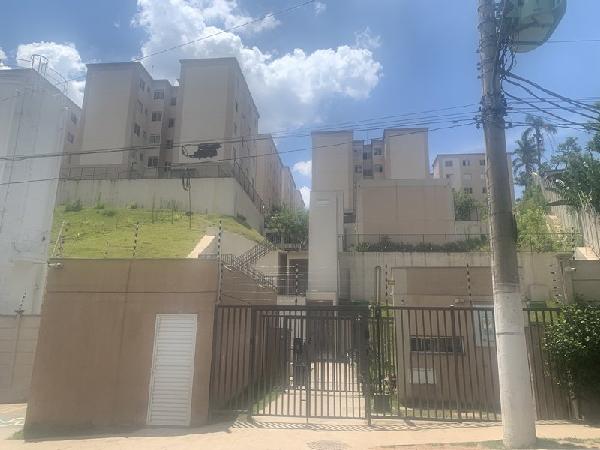 Vende-se em Sao Paulo-SP  apto, 78.07 de área total, 38.69 de área privativa,  2_qto(s), a.serv, WC, 1_sala(s), cozinha.