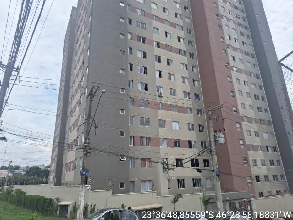 Vende-se em Sao Paulo-SP  apto, 44.58 de área total, 35.20 de área privativa,  2_qto(s), a.serv, WC, 1_sala(s), cozinha.