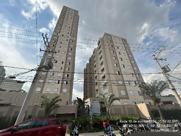 Vende-se em Sao Paulo-SP  apto, 56.13 de área total, 35.13 de área privativa,  2_qto(s), 1_sala(s), cozinha.