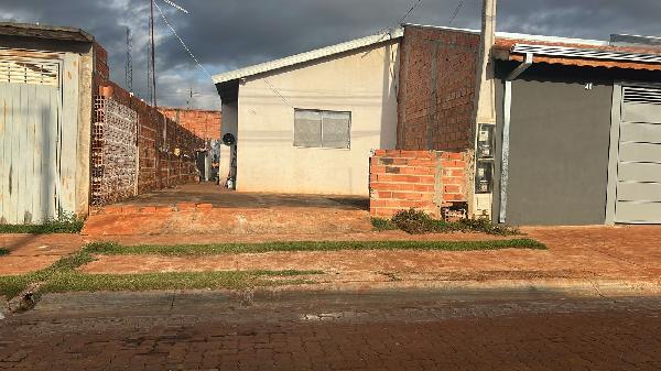 Vende-se em Tatui-SP  Casa, 50.45 de área total, 49.50 de área privativa, 199.92 de área do terreno,  2_qto(s), a.serv, 1_sala(s), cozinha, Terraco.
