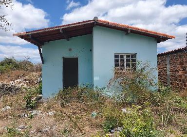 Vende-se em Belo Jardim-PE  Casa, 50.00 de área privativa,  2_qto(s), a.serv, WC, 1_sala(s), cozinha, Terraco.