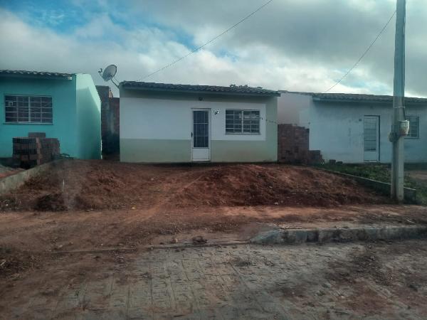 Vende-se em Belo Jardim-PE  Casa, 46.30 de área privativa, 148.20 de área do terreno,  2_qto(s), a.serv, WC, 1_sala(s), cozinha.