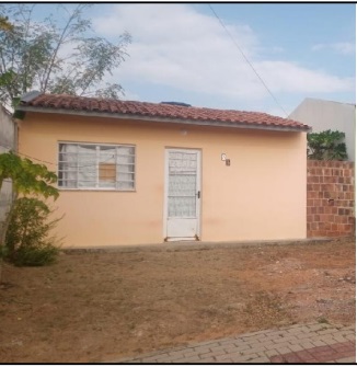 Vende-se em Belo Jardim-PE  Casa, 46.30 de área privativa, 148.20 de área do terreno,  2_qto(s), a.serv, WC, 1_sala(s), cozinha.