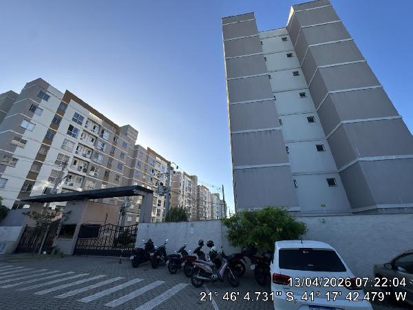 Vende-se em Campos Dos Goytacazes-RJ  apto, 47.67 de área total, 47.67 de área privativa,  2_qto(s), WC, 1_sala(s), cozinha, 2_vaga(s) de garagem.