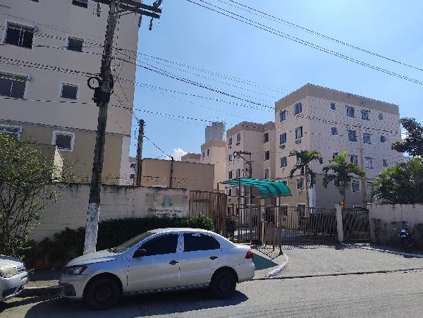 Vende-se em Duque De Caxias-RJ  apto, 45.76 de área total, 45.76 de área privativa,  2_qto(s), WC, 1_sala(s), cozinha, 1_vaga(s) de garagem.