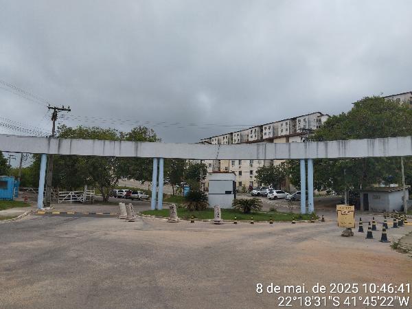 Vende-se em Macae-RJ  apto, 44.99 de área total, 40.83 de área privativa,  2_qto(s), WC, 1_sala(s), cozinha.