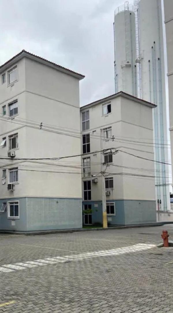 Vende-se em Mesquita-RJ  apto, 73.64 de área total, 42.90 de área privativa,  2_qto(s), WC, 1_sala(s), cozinha, 1_vaga(s) de garagem.