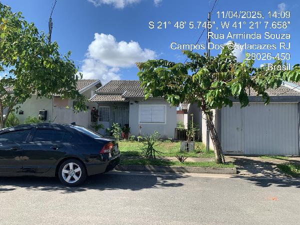 Vende-se em Campos Dos Goytacazes-RJ  Casa, 51.40 de área total, 51.40 de área privativa, 140.00 de área do terreno, 1_vaga(s) de garagem.