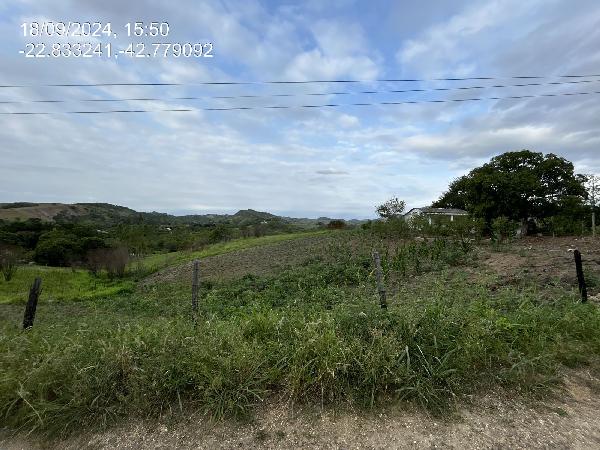 Vende-se em Itaborai-RJ  Terreno, 5000.00 de área do terreno.