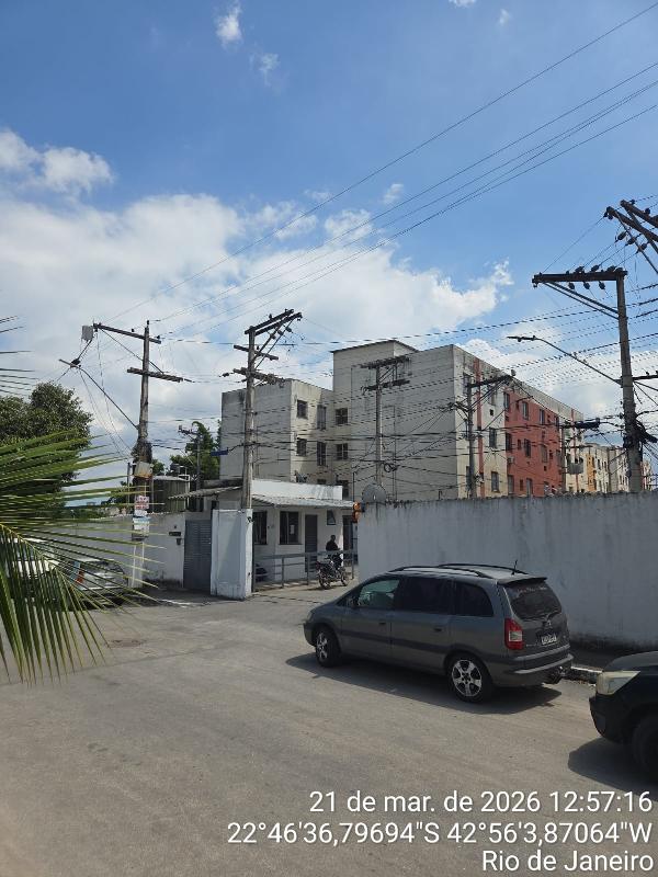 Vende-se em Itaborai-RJ  apto, 52.29 de área total, 46.29 de área privativa,  2_qto(s), a.serv, WC, 1_sala(s), cozinha.