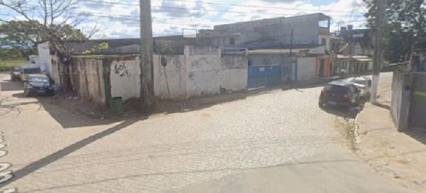Vende-se em Macae-RJ  Casa, 52.90 de área total, 52.90 de área privativa, 198.12 de área do terreno,  2_qto(s), a.serv, WC, 1_sala(s), cozinha.