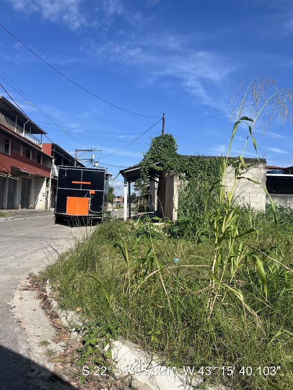 Vende-se em Duque De Caxias-RJ  Casa, 136.50 de área privativa, 300.71 de área do terreno,  2_qto(s), WC, 1_sala(s), cozinha, 1_vaga(s) de garagem.