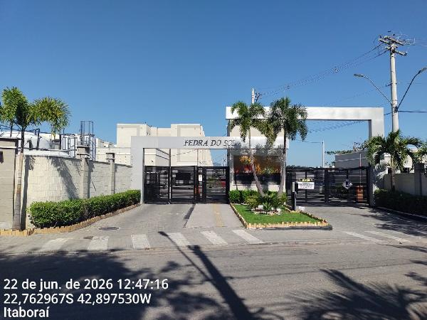 Vende-se em Itaborai-RJ  apto, 85.66 de área total, 41.42 de área privativa,  2_qto(s), a.serv, WC, 1_sala(s), cozinha, 1_vaga(s) de garagem.